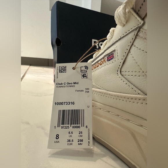 Reebok Club C Geo Mid Women’s Shoes - Picture 2 of 5